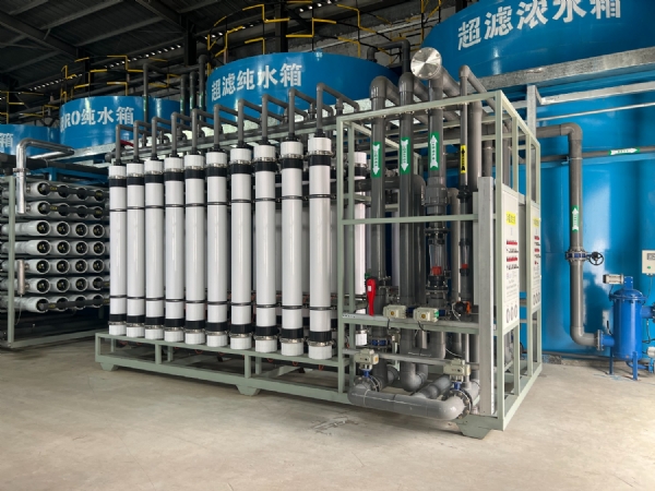 【川一股份】150噸/H超濾+反滲透設備安裝調試完成