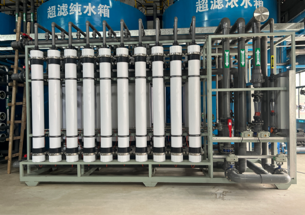 150T超濾+100T雙級反滲透+EDI設備安裝調試完成